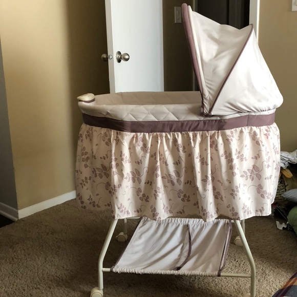 unisex bassinet
